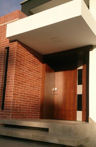 Los Beneficios De Tener Puertas De Seguridad Blindadas En Casa - Williams  Porter